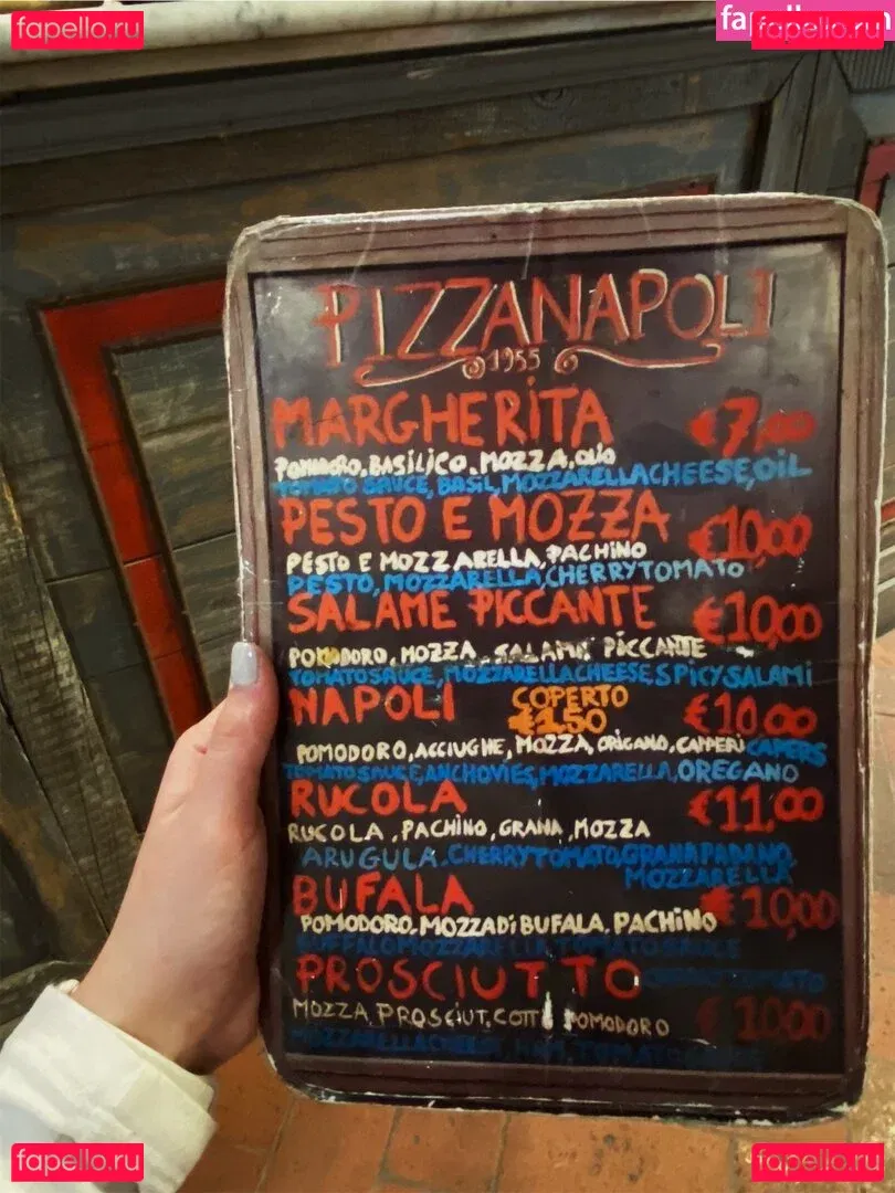 Leah Booth Onlyfans Photo Gallery 