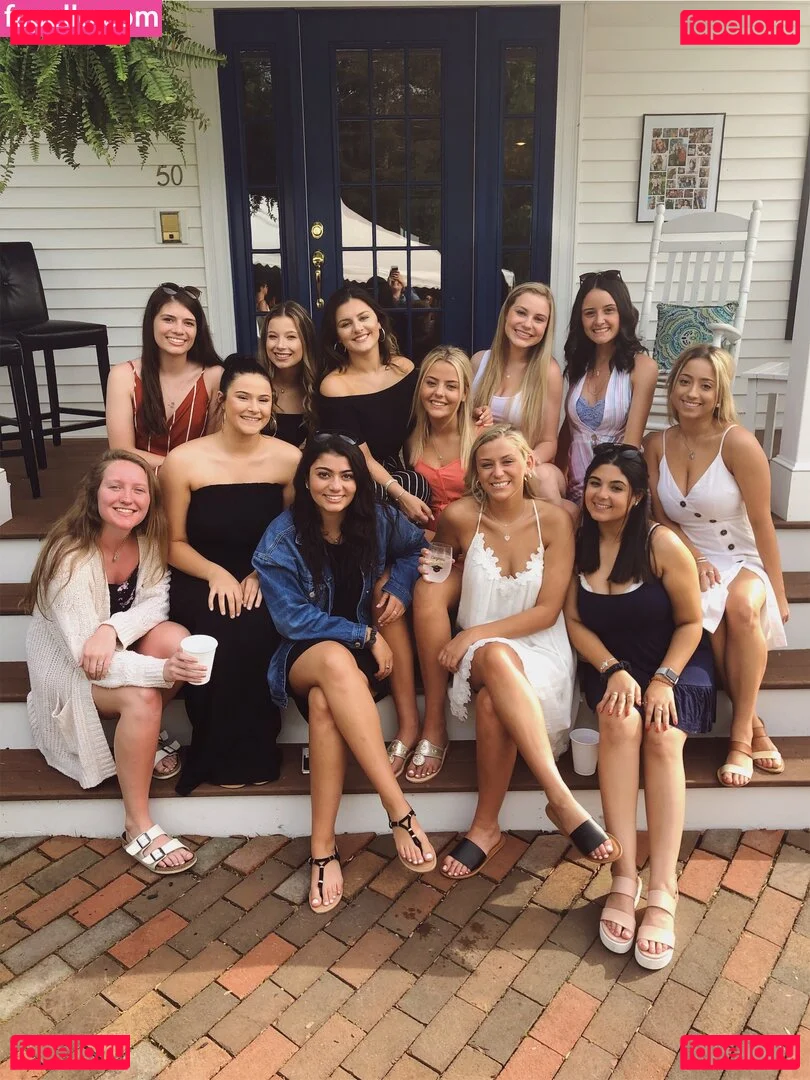 Leah Booth Onlyfans Photo Gallery 