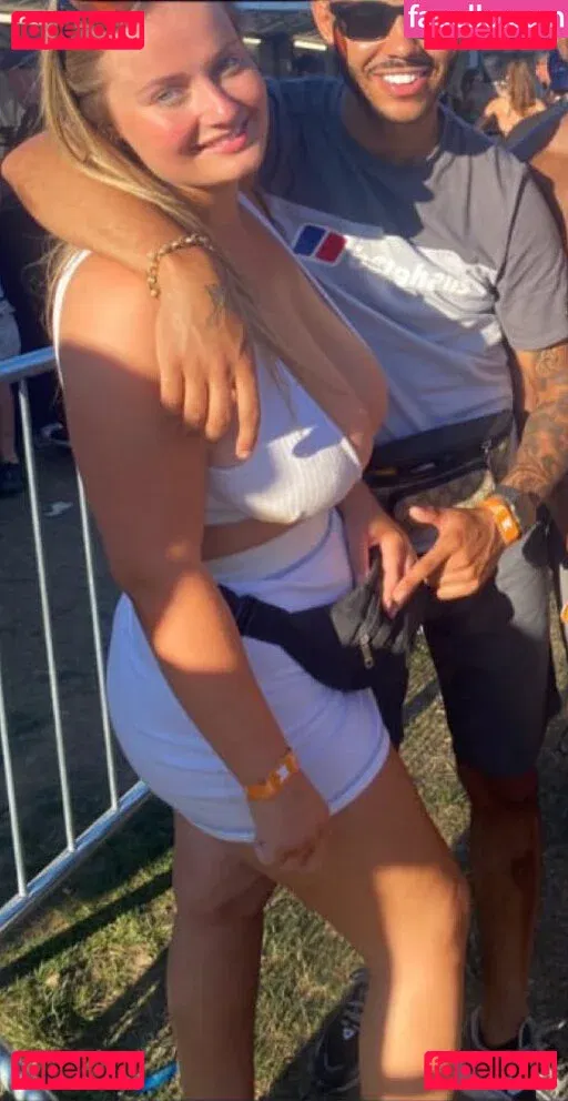 Leah Booth Onlyfans Photo Gallery 