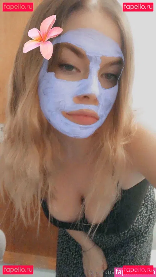 Lily Larimar Onlyfans Photo Gallery 