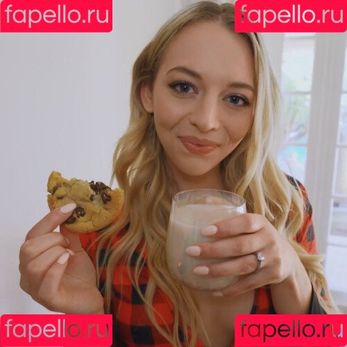 Lily Larimar Onlyfans Photo Gallery 