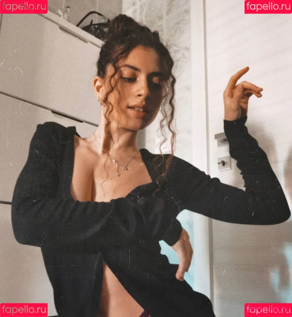 Martina Miticocchio Onlyfans Photo Gallery 