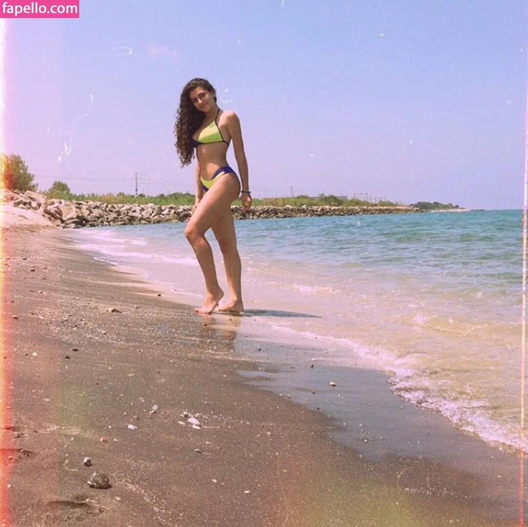 Martina Miticocchio Onlyfans Photo Gallery 