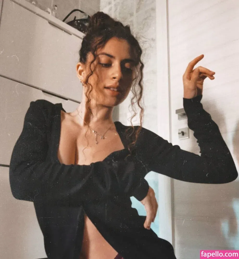 Martina Miticocchio Onlyfans Photo Gallery 