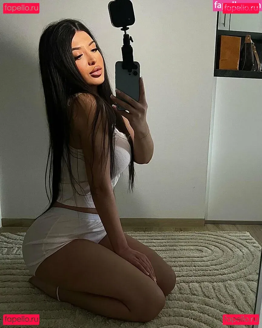 Miriam Onlyfans Photo Gallery 