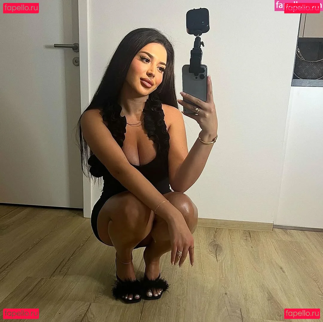 Miriam Onlyfans Photo Gallery 