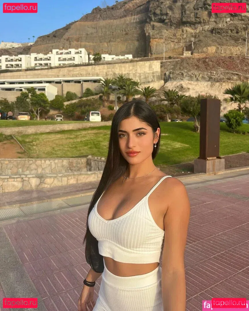 Miriam Onlyfans Photo Gallery 