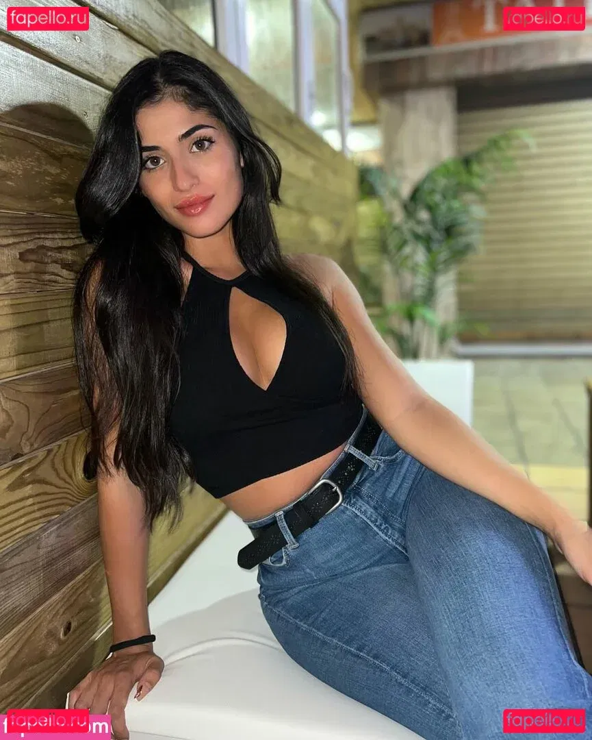 Miriam Onlyfans Photo Gallery 