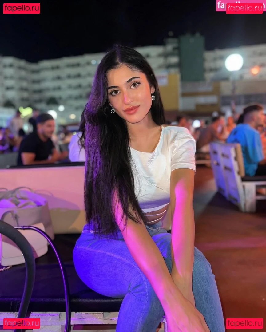 Miriam Onlyfans Photo Gallery 