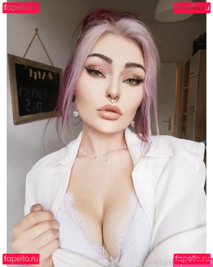 _lovekat Onlyfans Photo Gallery 