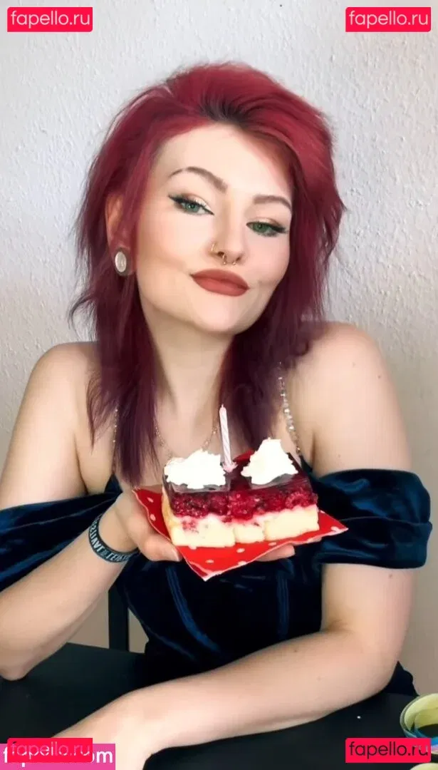 _lovekat Onlyfans Photo Gallery 