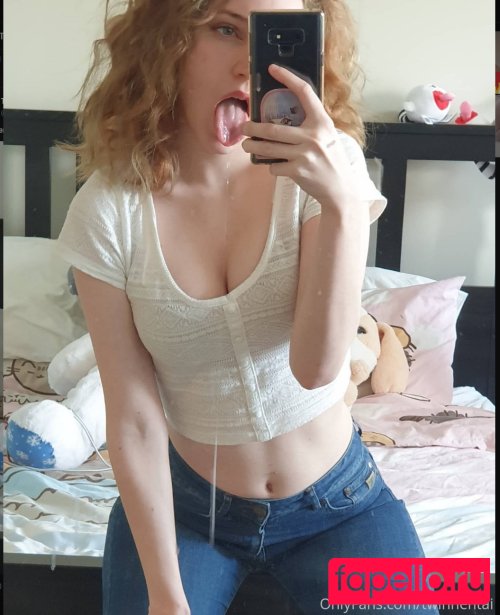 Twinsenpai Nude Onlyfans Photo 49