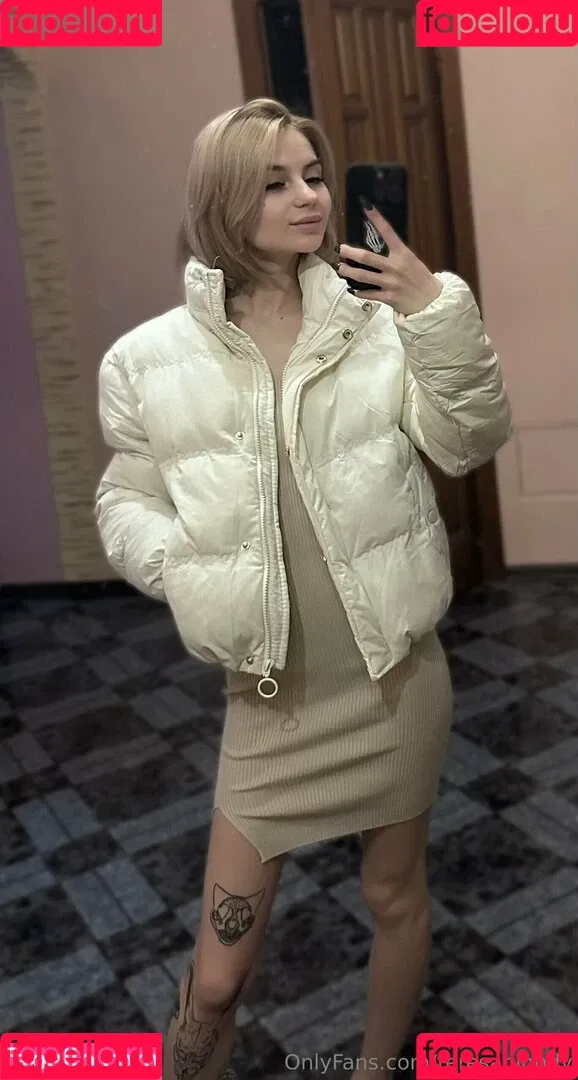 Sly_korina Onlyfans Photo Gallery 