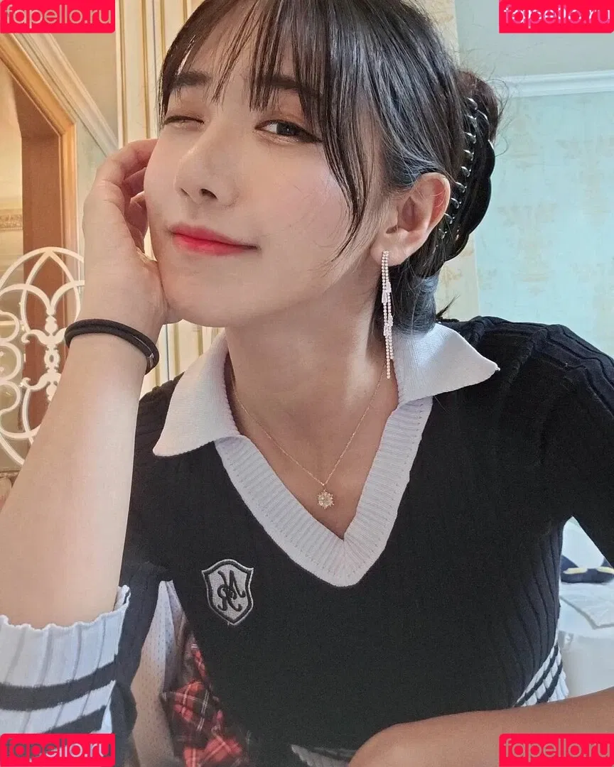jinnytty Onlyfans Photo Gallery 