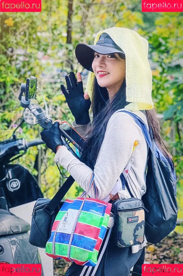 jinnytty Onlyfans Photo Gallery 
