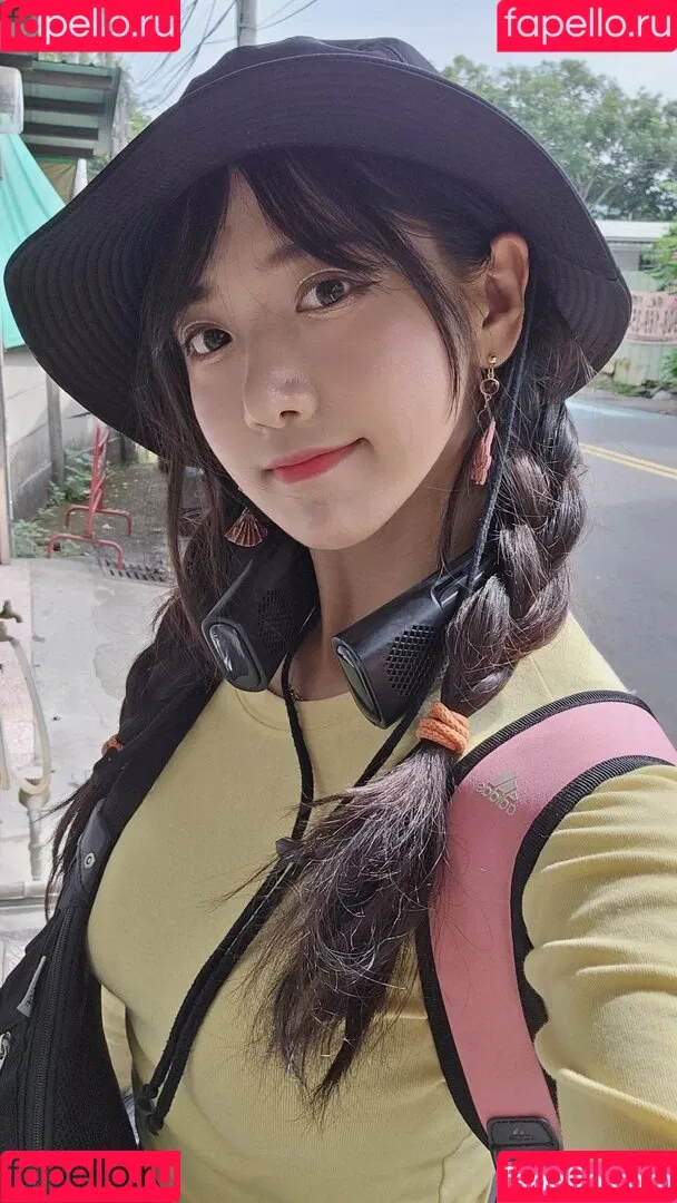 jinnytty Onlyfans Photo Gallery 