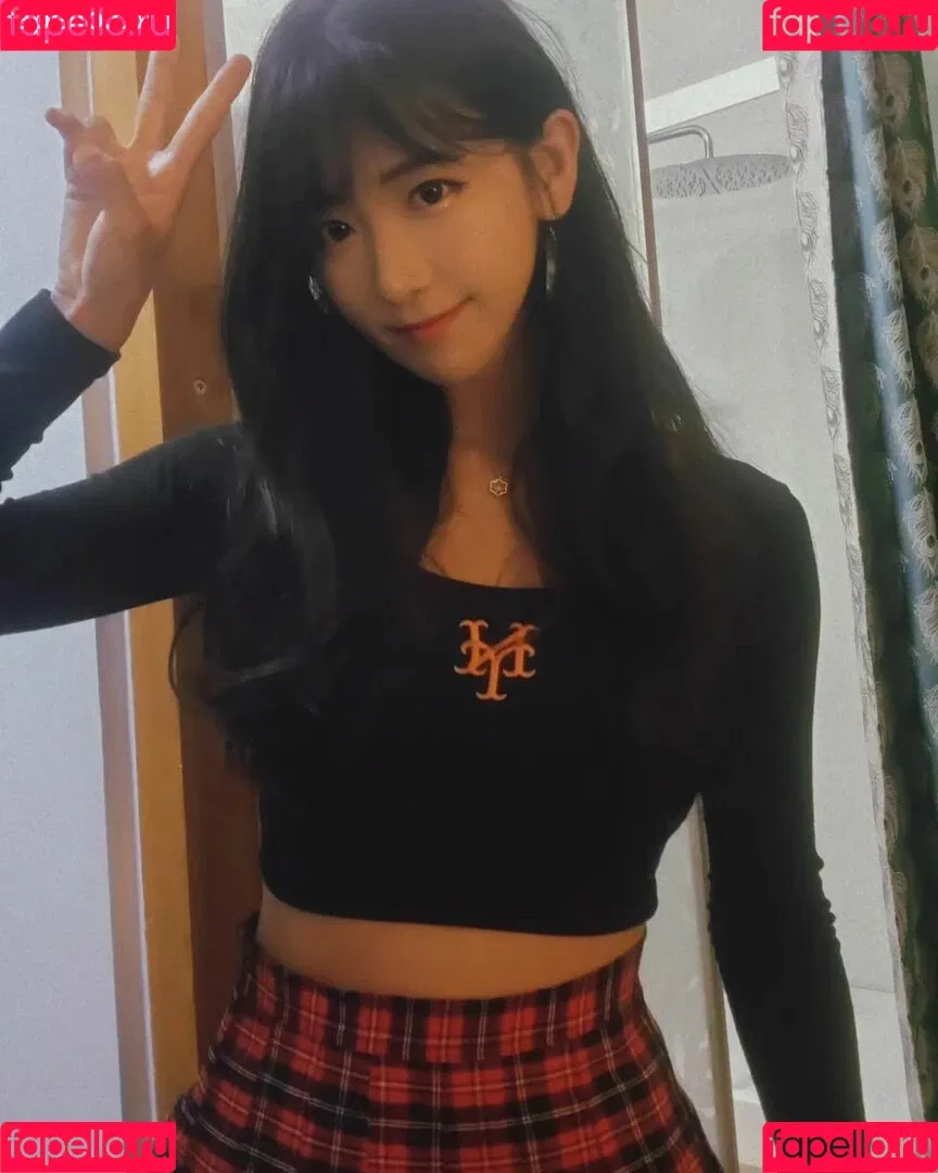 jinnytty Onlyfans Photo Gallery 