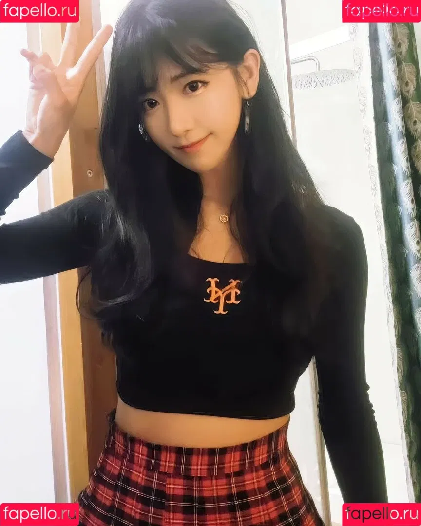 jinnytty Onlyfans Photo Gallery 