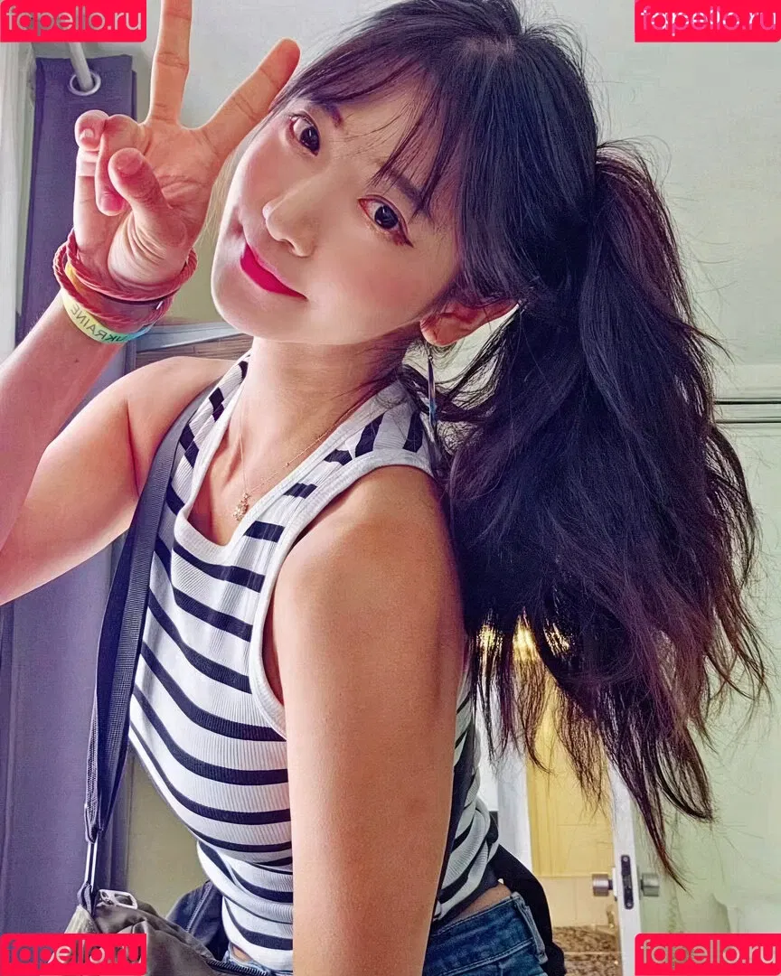jinnytty Onlyfans Photo Gallery 