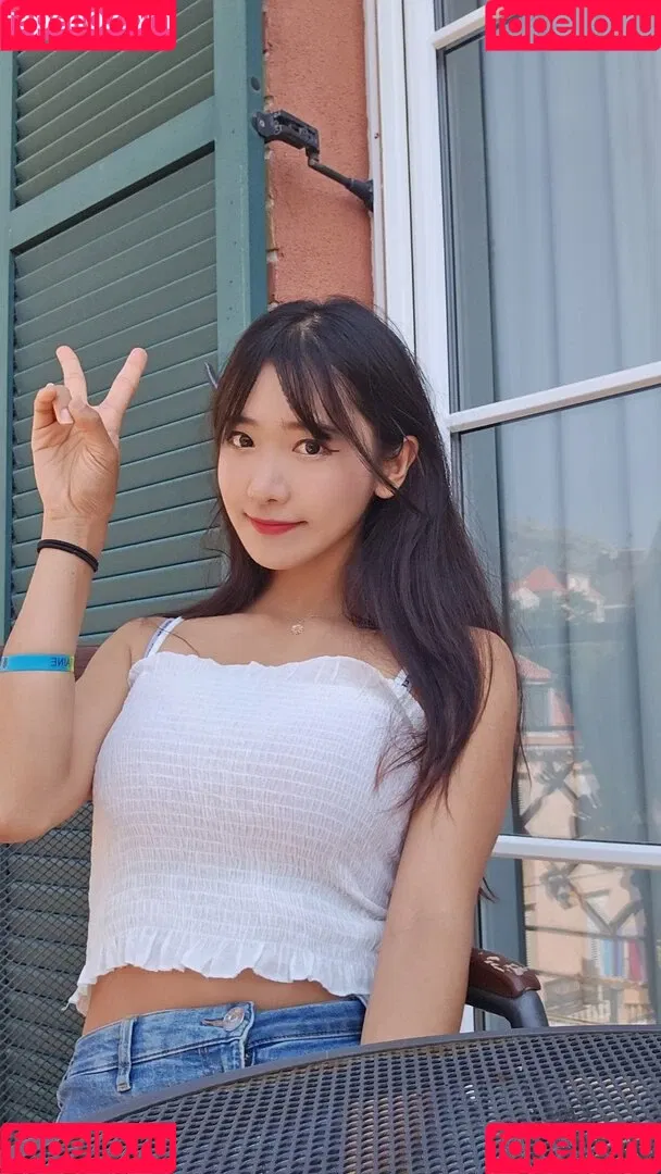 jinnytty Onlyfans Photo Gallery 