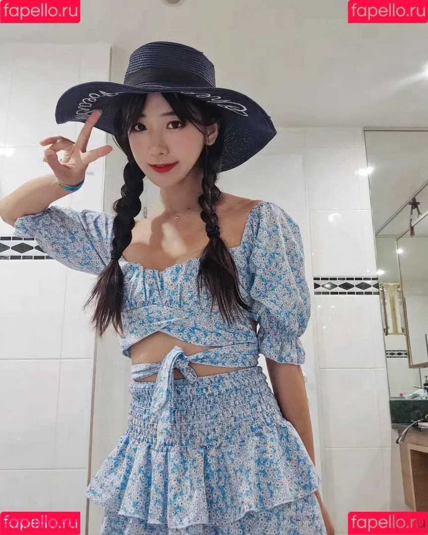 jinnytty Onlyfans Photo Gallery 