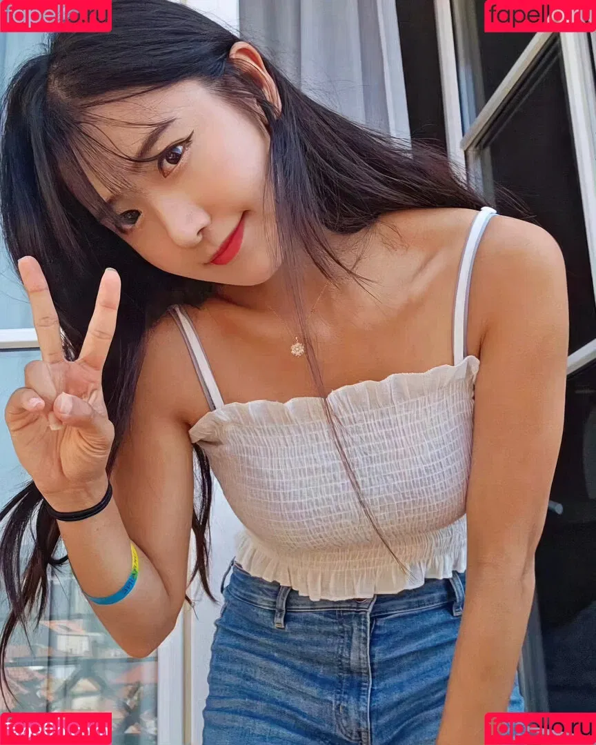 jinnytty Onlyfans Photo Gallery 