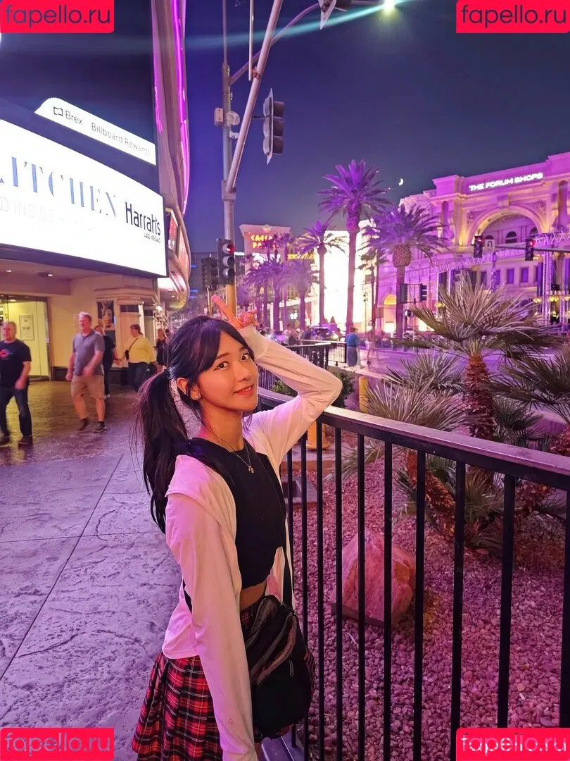 jinnytty Onlyfans Photo Gallery 