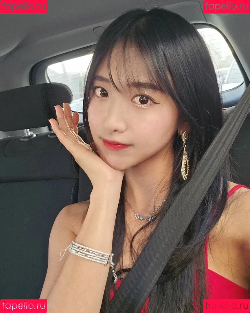 jinnytty Onlyfans Photo Gallery 