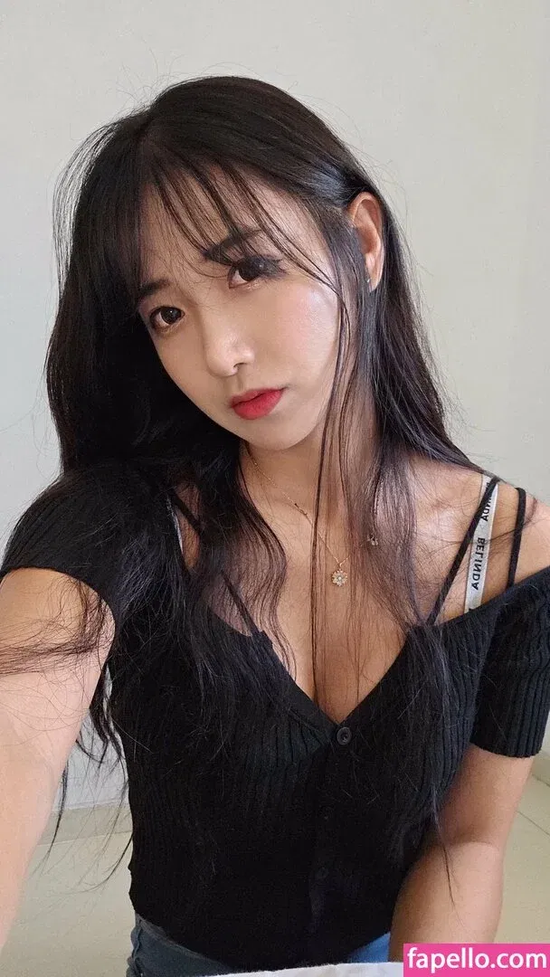 jinnytty Onlyfans Photo Gallery 