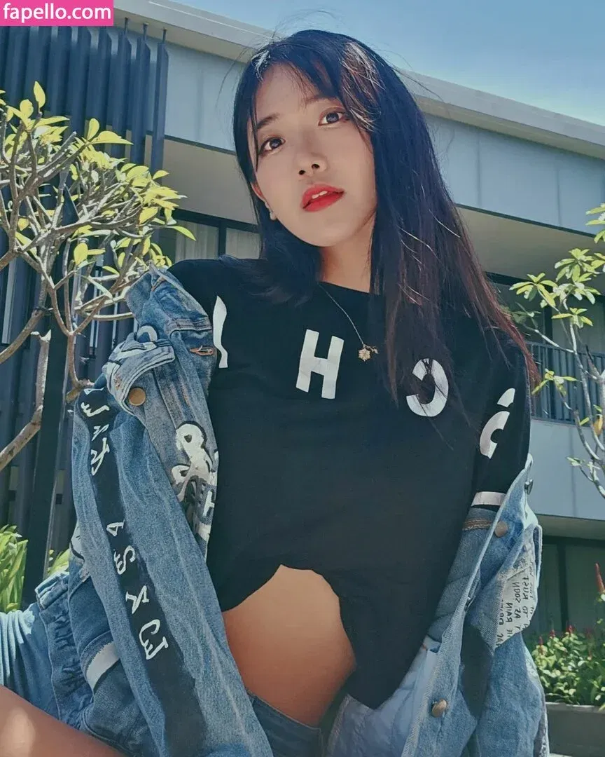 jinnytty Onlyfans Photo Gallery 