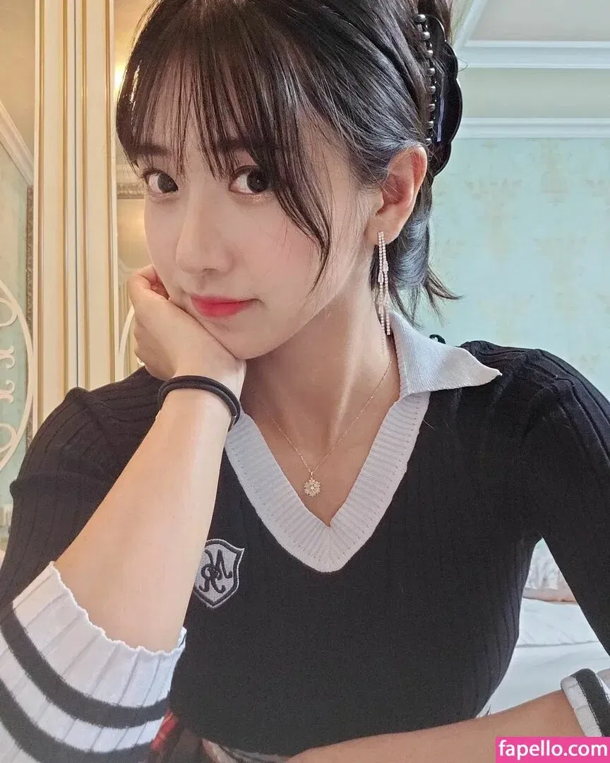 jinnytty Onlyfans Photo Gallery 