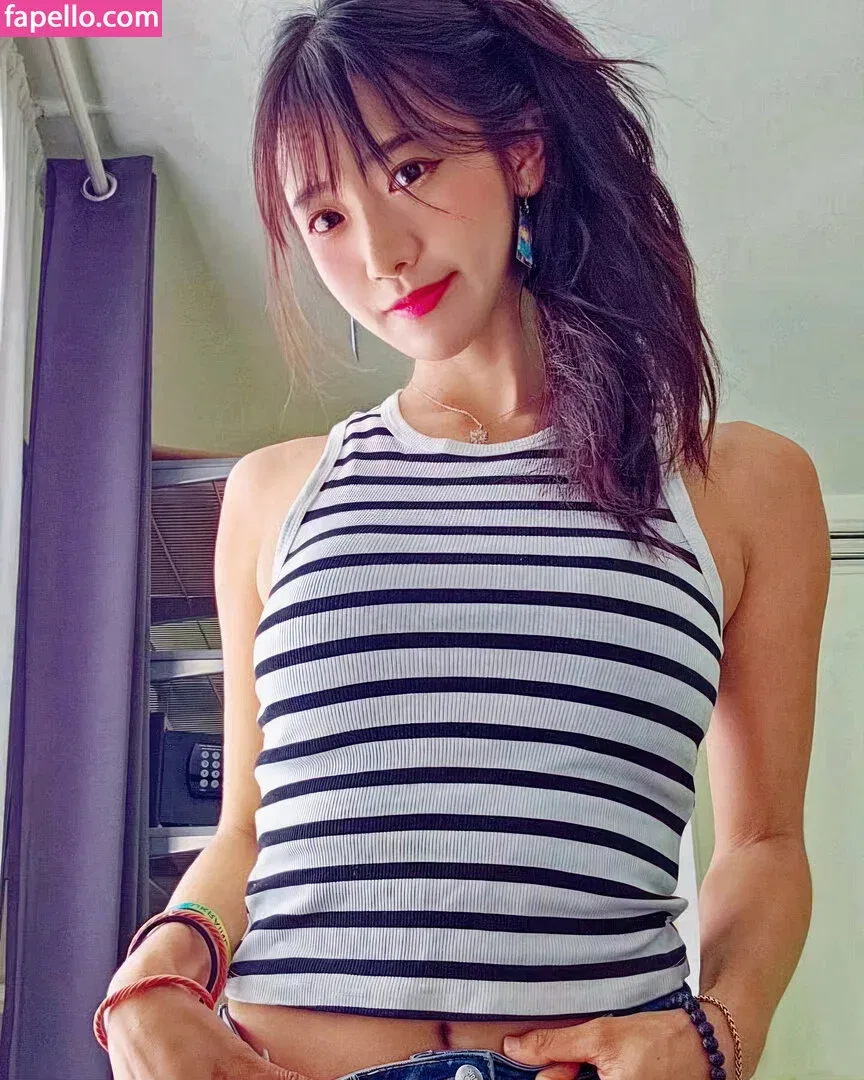 jinnytty Onlyfans Photo Gallery 