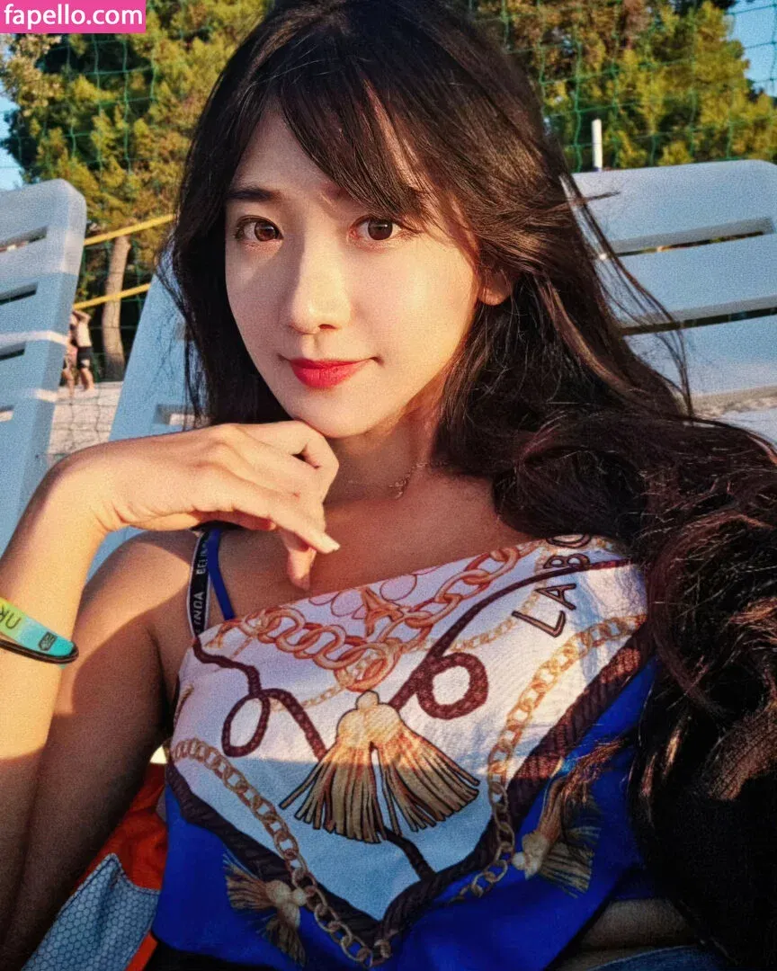 jinnytty Onlyfans Photo Gallery 