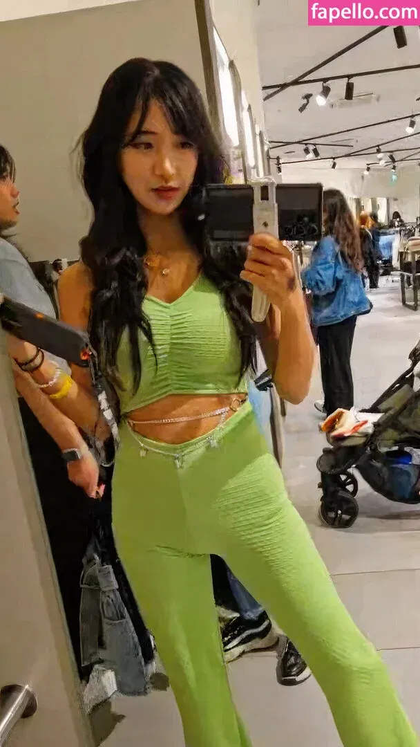 jinnytty Onlyfans Photo Gallery 