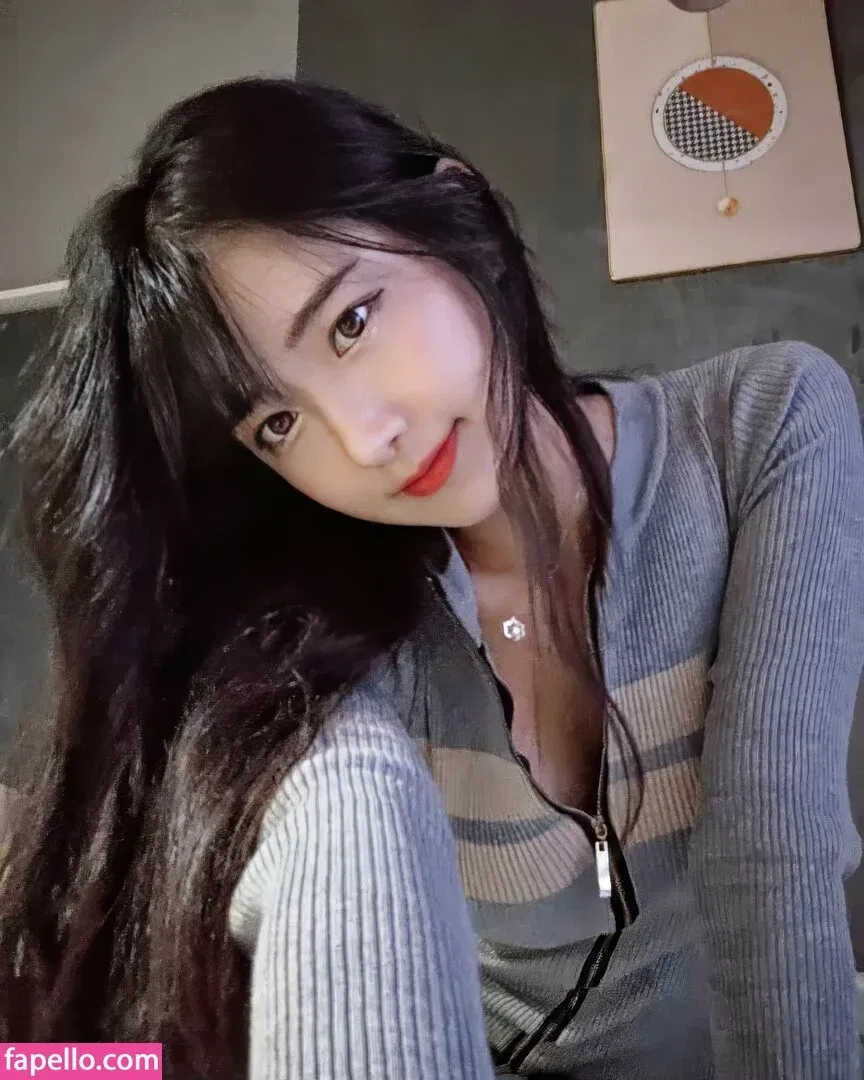 jinnytty Onlyfans Photo Gallery 