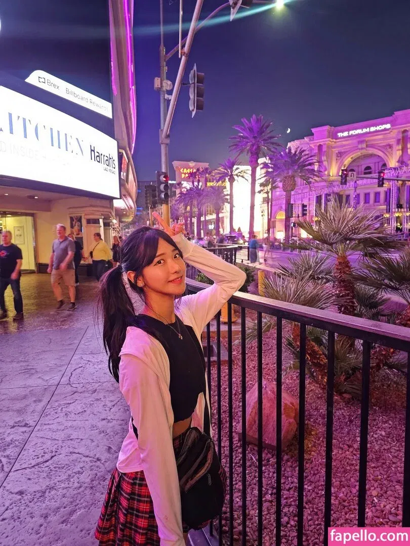 jinnytty Onlyfans Photo Gallery 