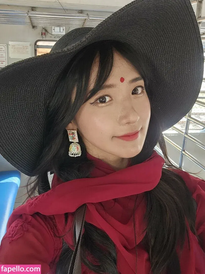 jinnytty Onlyfans Photo Gallery 