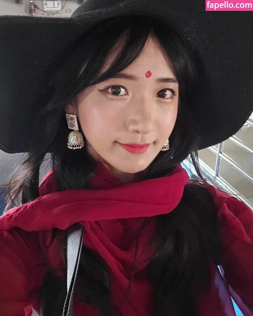 jinnytty Onlyfans Photo Gallery 