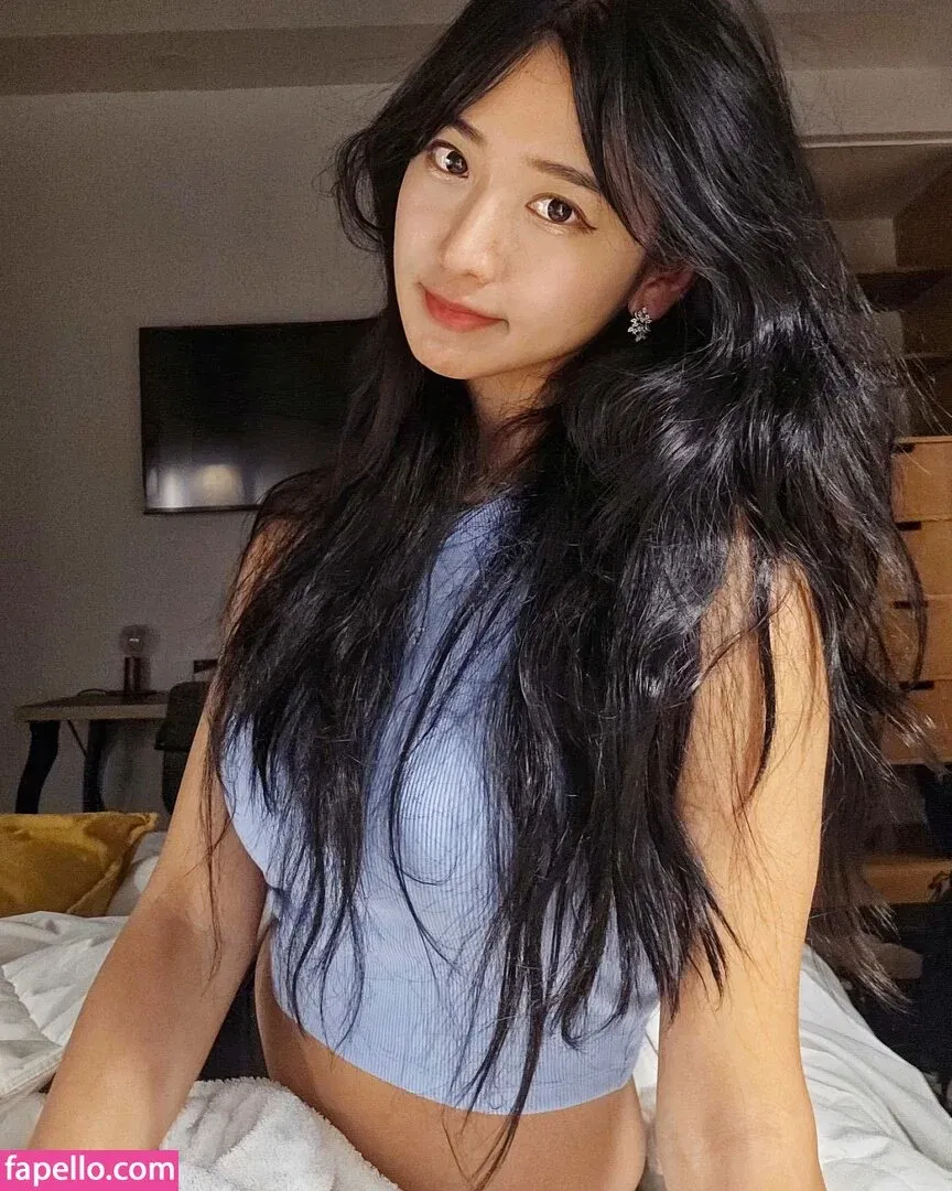 jinnytty Onlyfans Photo Gallery 