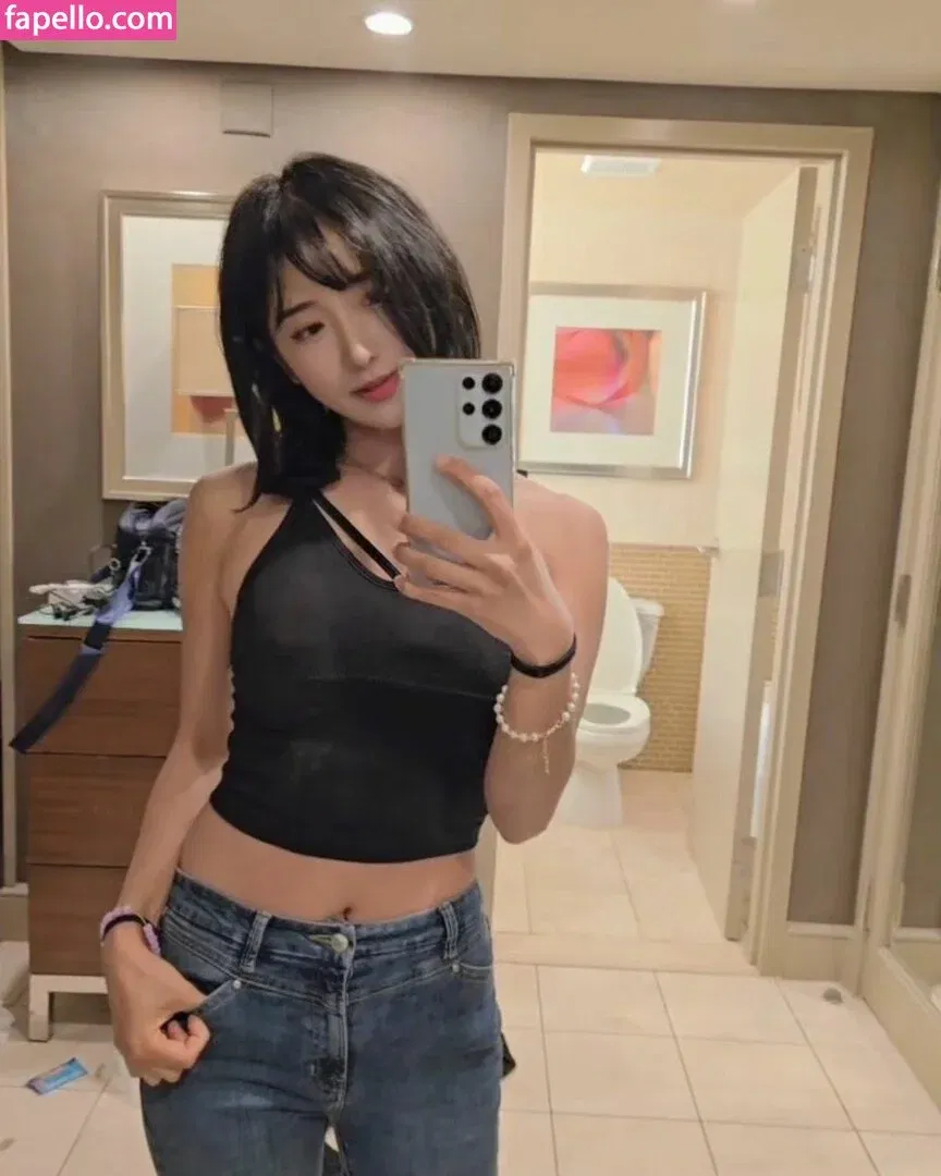 jinnytty Onlyfans Photo Gallery 