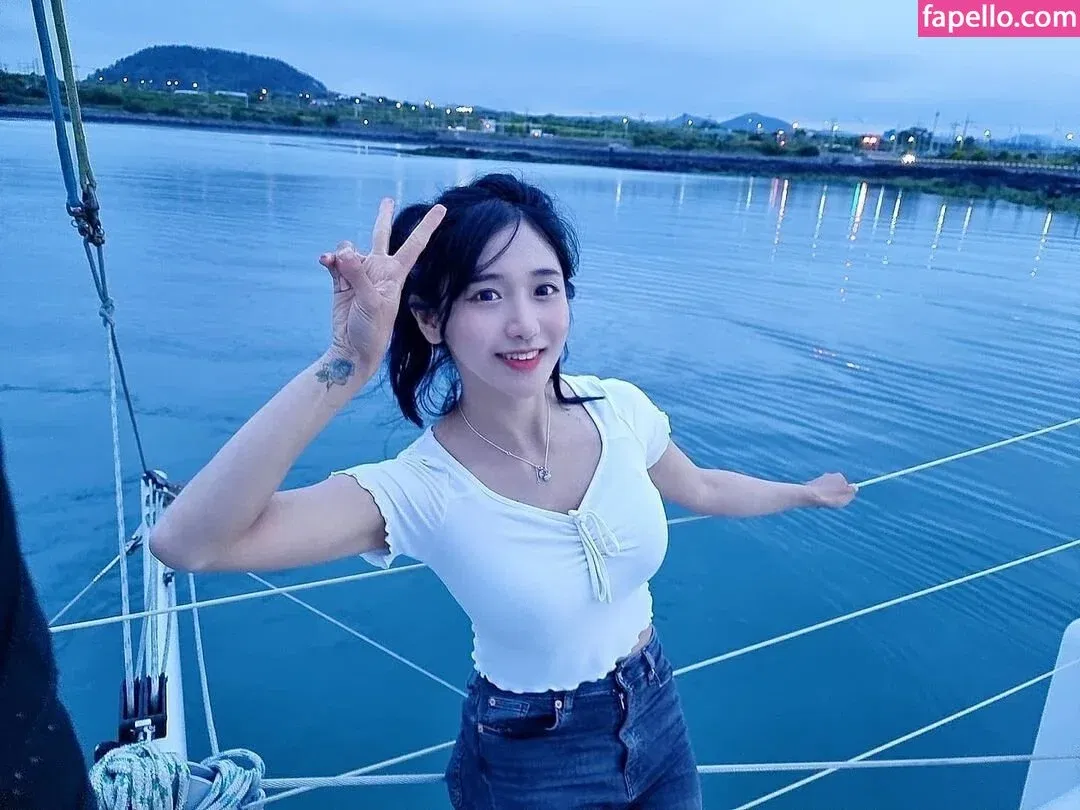 jinnytty Onlyfans Photo Gallery 