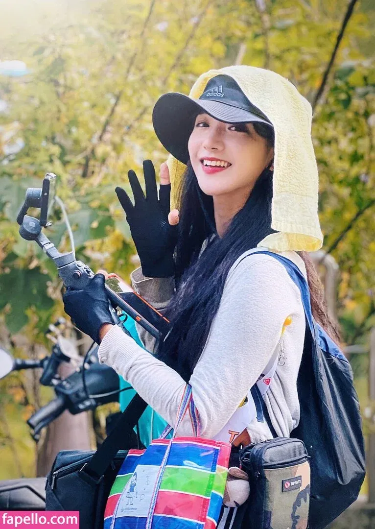 jinnytty Onlyfans Photo Gallery 