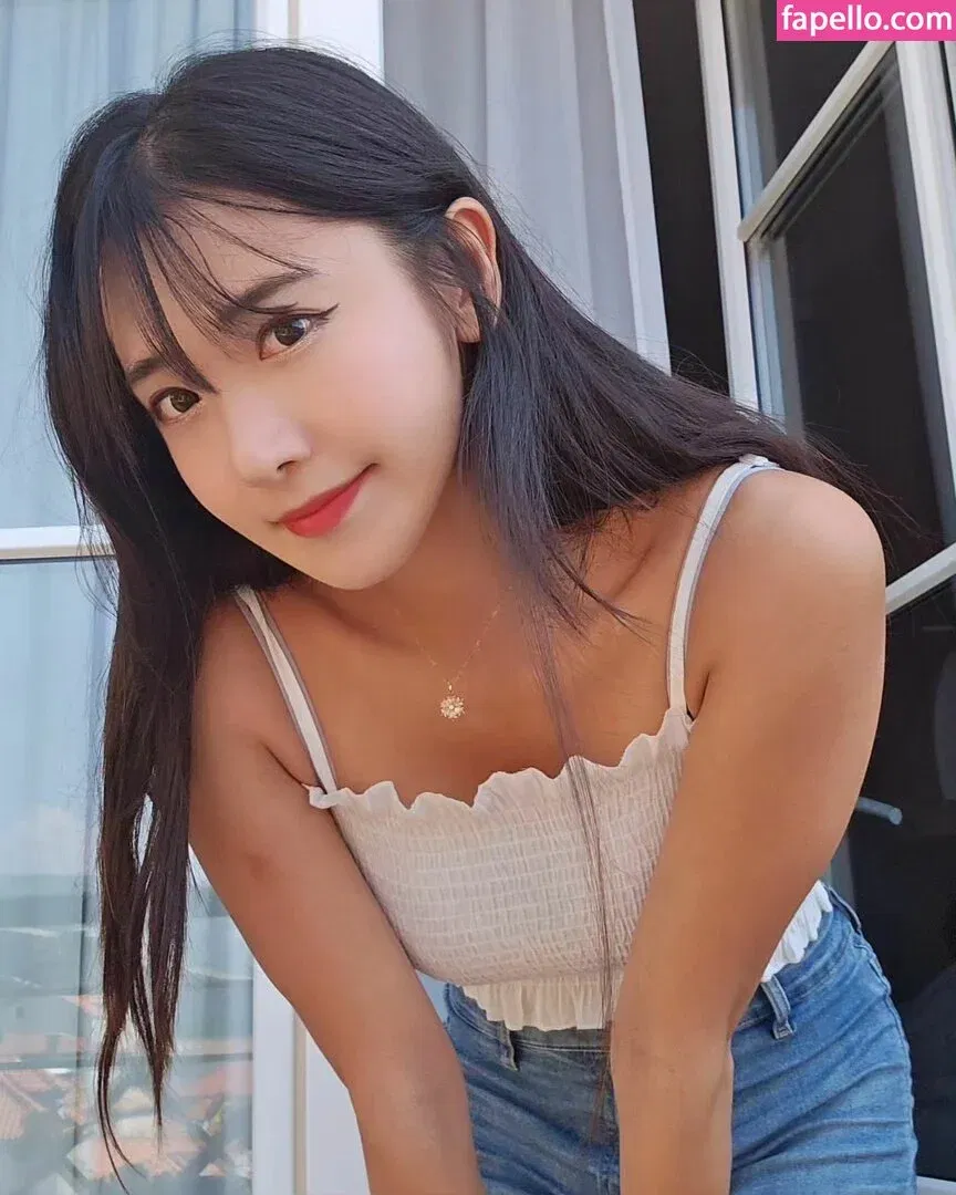 jinnytty Onlyfans Photo Gallery 