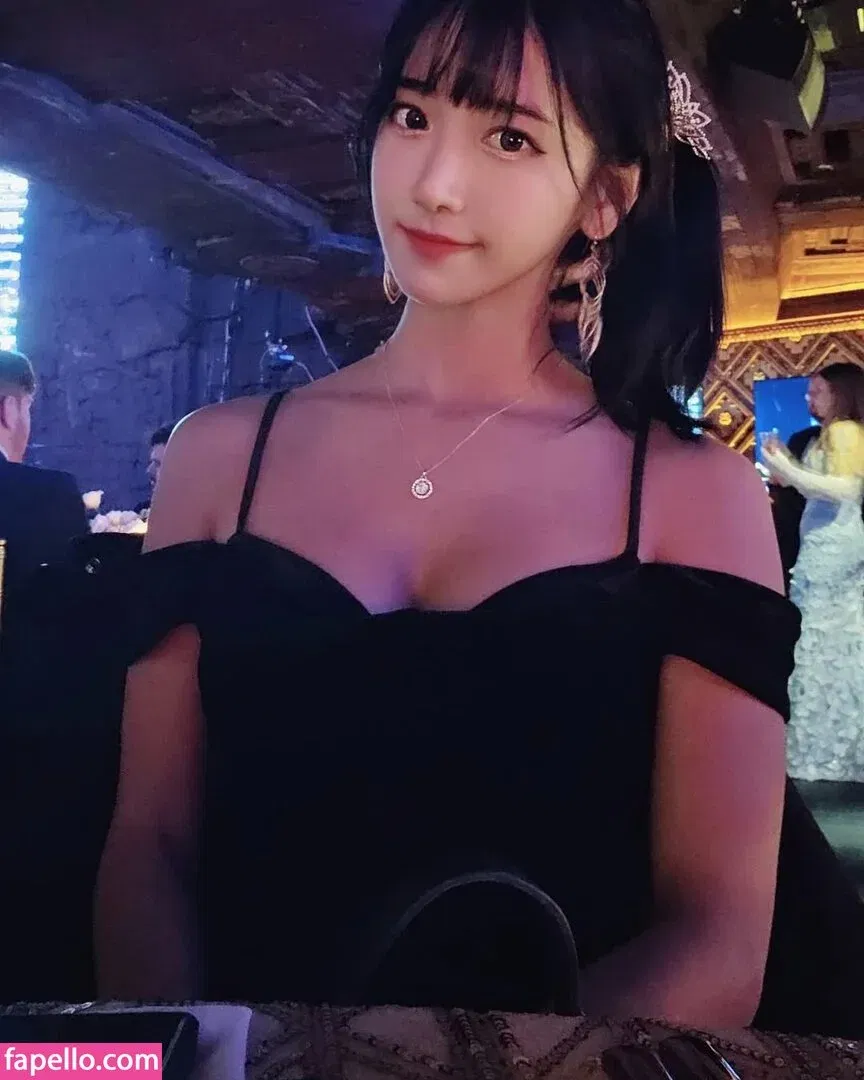 jinnytty Onlyfans Photo Gallery 