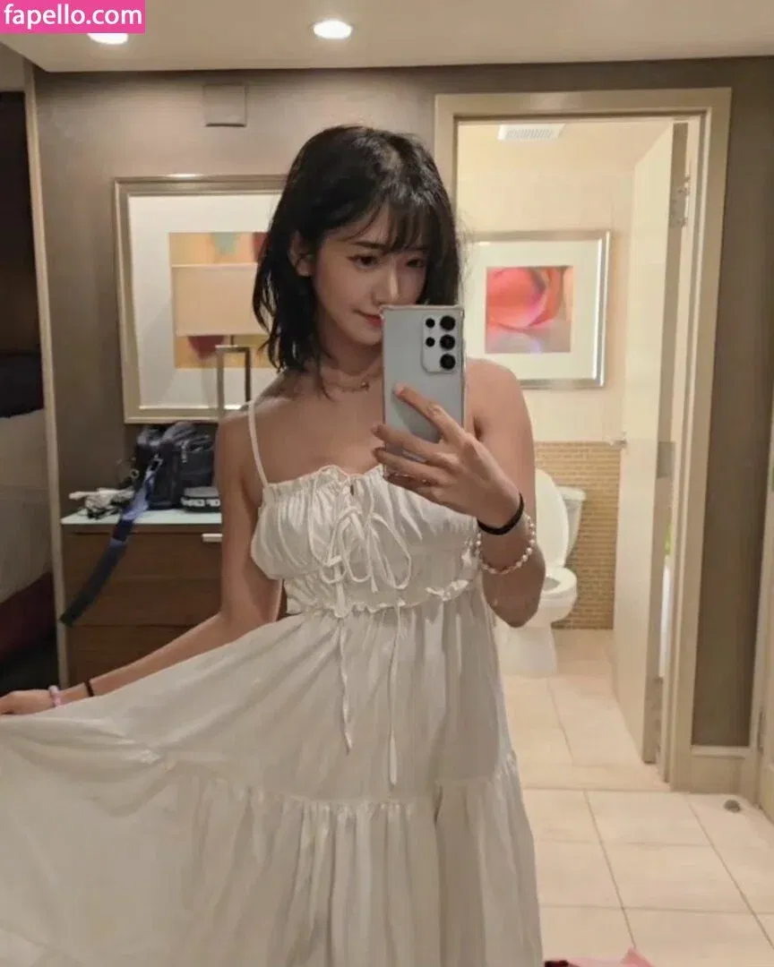 jinnytty Onlyfans Photo Gallery 