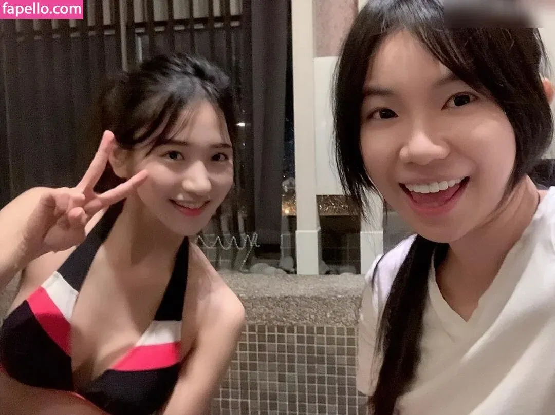 jinnytty Onlyfans Photo Gallery 