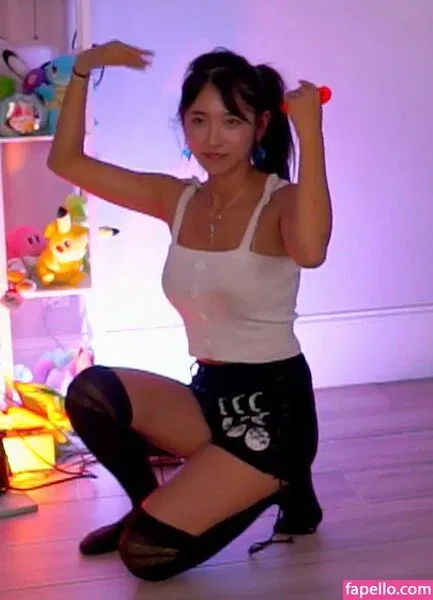 jinnytty Onlyfans Photo Gallery 