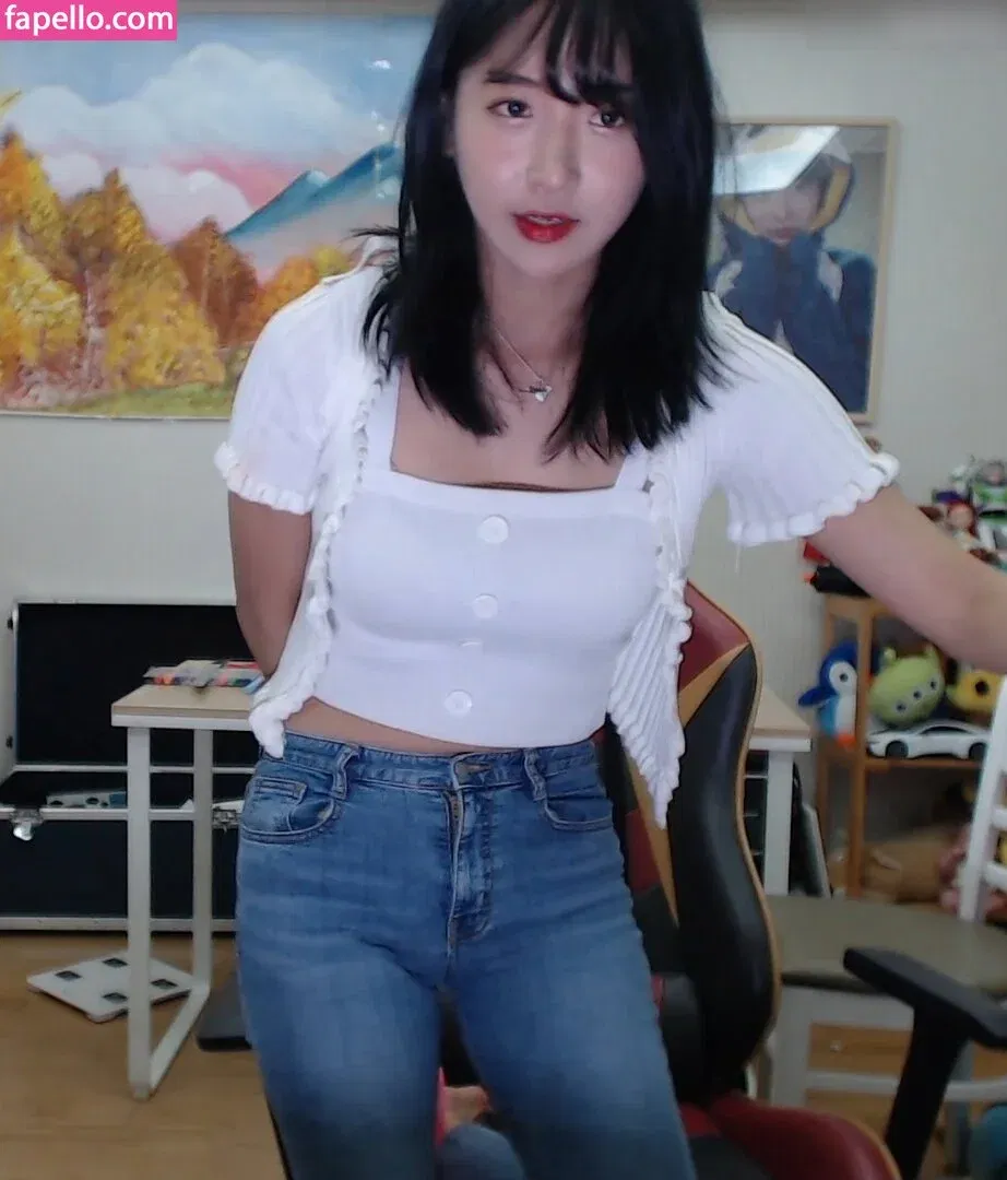 jinnytty Onlyfans Photo Gallery 