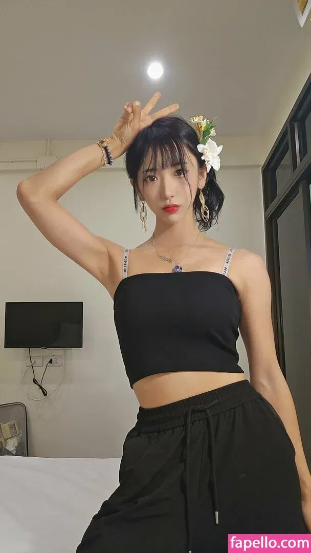 jinnytty Onlyfans Photo Gallery 