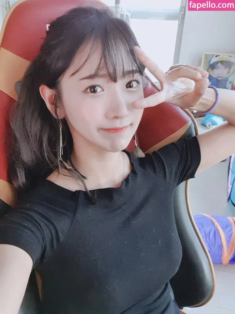 jinnytty Onlyfans Photo Gallery 